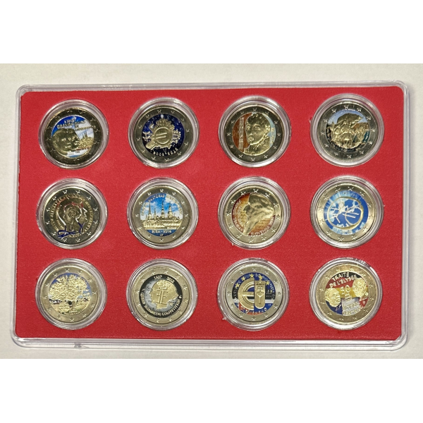 LOT DE 12 PIECES DE 2 EUROS...